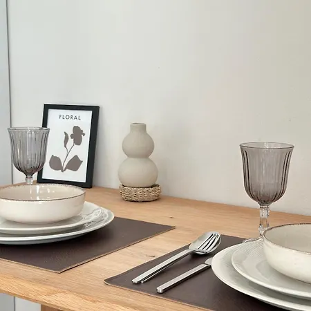 Stunning In The Heart Of Downtown Sauna, Wifi, Netflix, Free Parking Daire