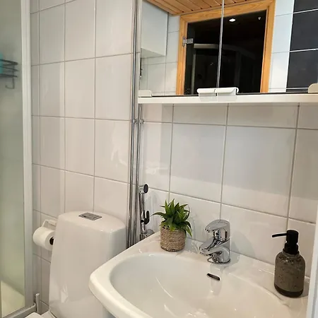 Apartment Stunning In The Heart Of Downtown Sauna, Wifi, Netflix, Free Parking Rovaniemi